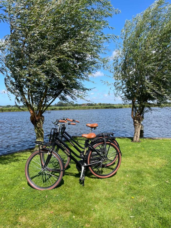 Mooi Vakantiehuis Prachtig Gelegen Aan Het Water Rijpwetering Exterior photo