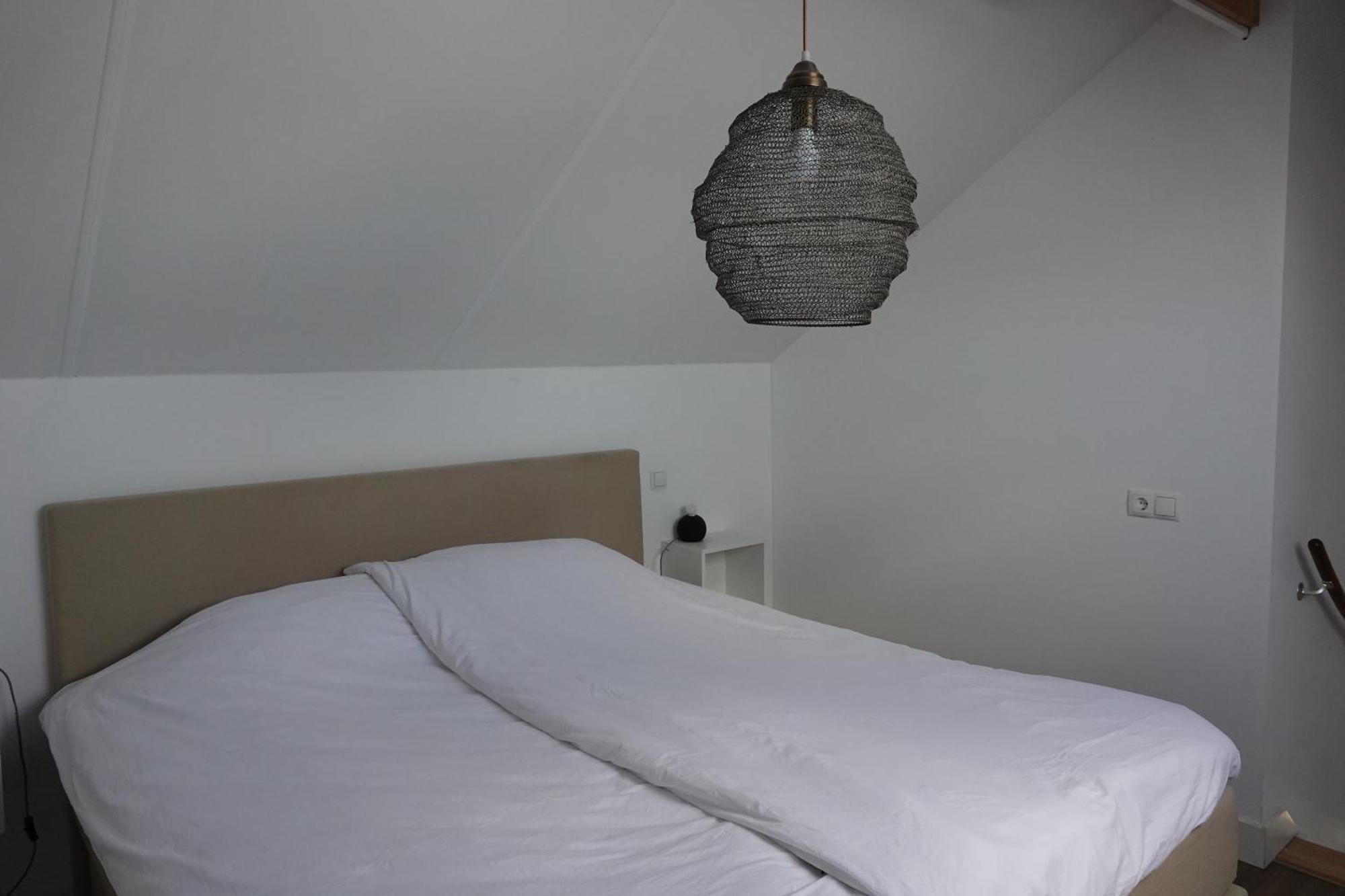 Mooi Vakantiehuis Prachtig Gelegen Aan Het Water Rijpwetering Exterior photo